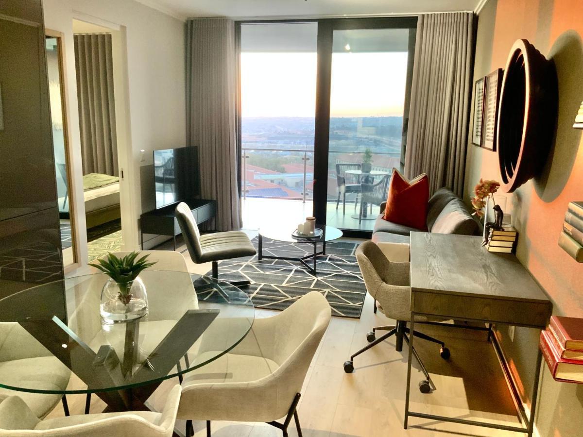 5 Star Elegant Apartments, Ellipse, Waterfall City, Midrand, Johannesburg Экстерьер фото